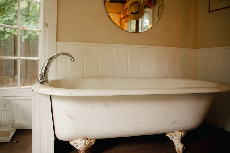 Top Bathtub Installation Companies in Castroville, TX